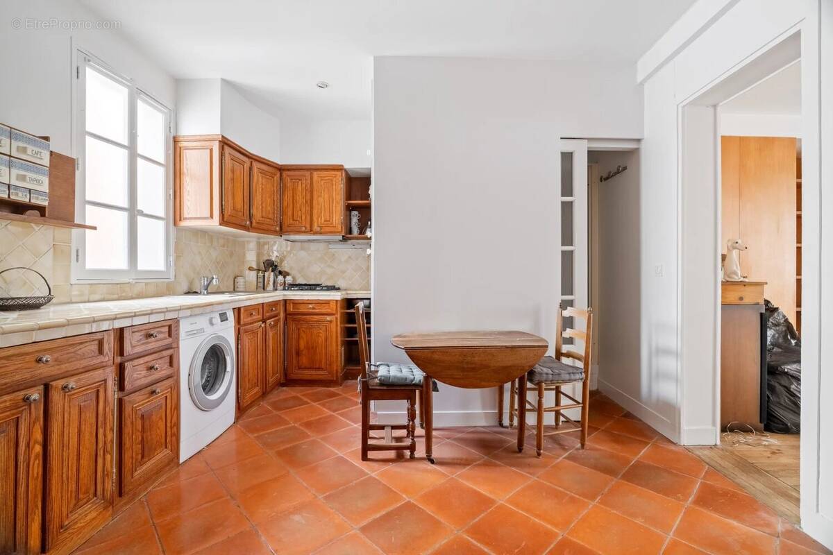Appartement à PARIS-15E