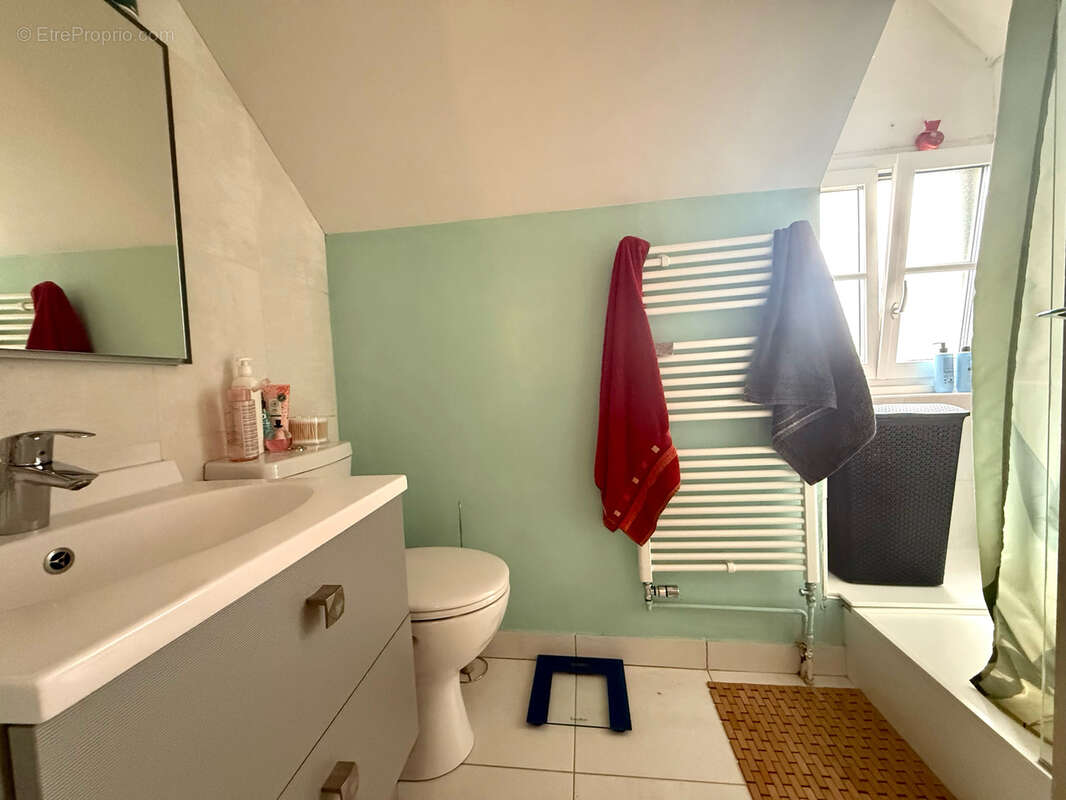 Appartement à ECOLE-VALENTIN