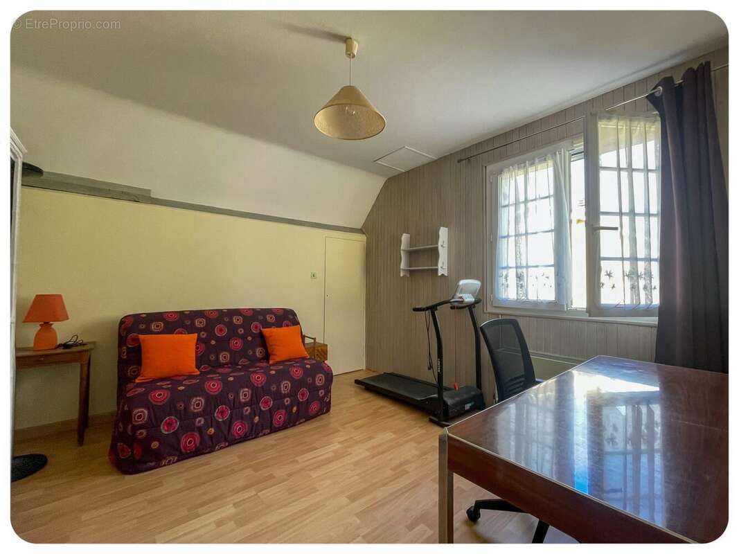 Maison à COULOUNIEIX-CHAMIERS