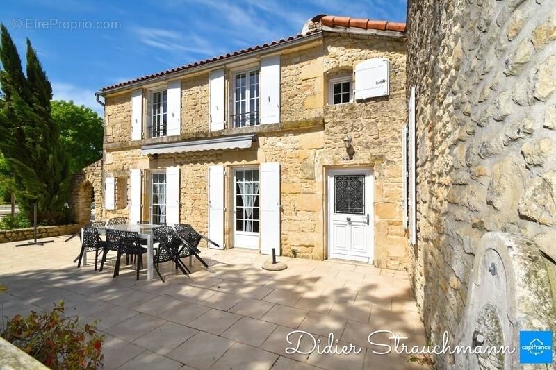 Maison à AIGREFEUILLE-D'AUNIS