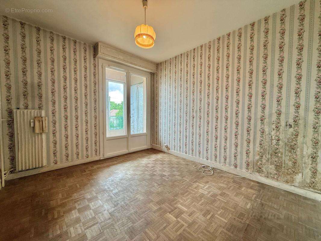 Appartement à CHENOVE