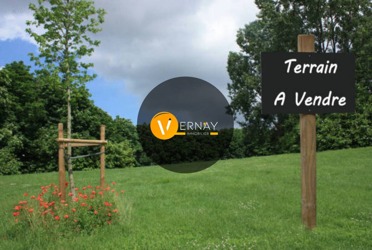 Terrain à OYTIER-SAINT-OBLAS