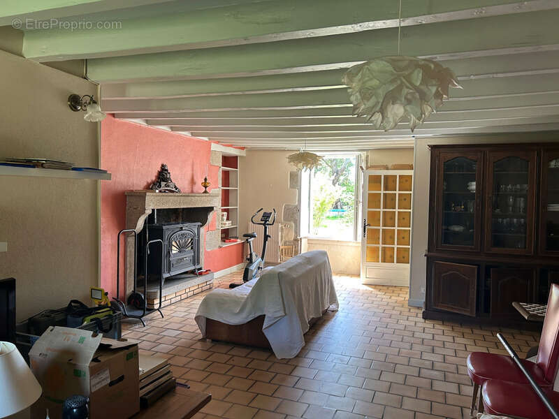 Maison à CHANTECORPS