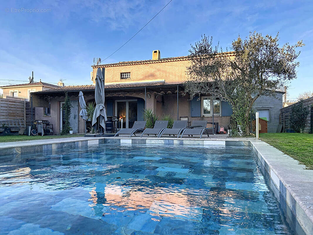 Maison à LES ANGLES