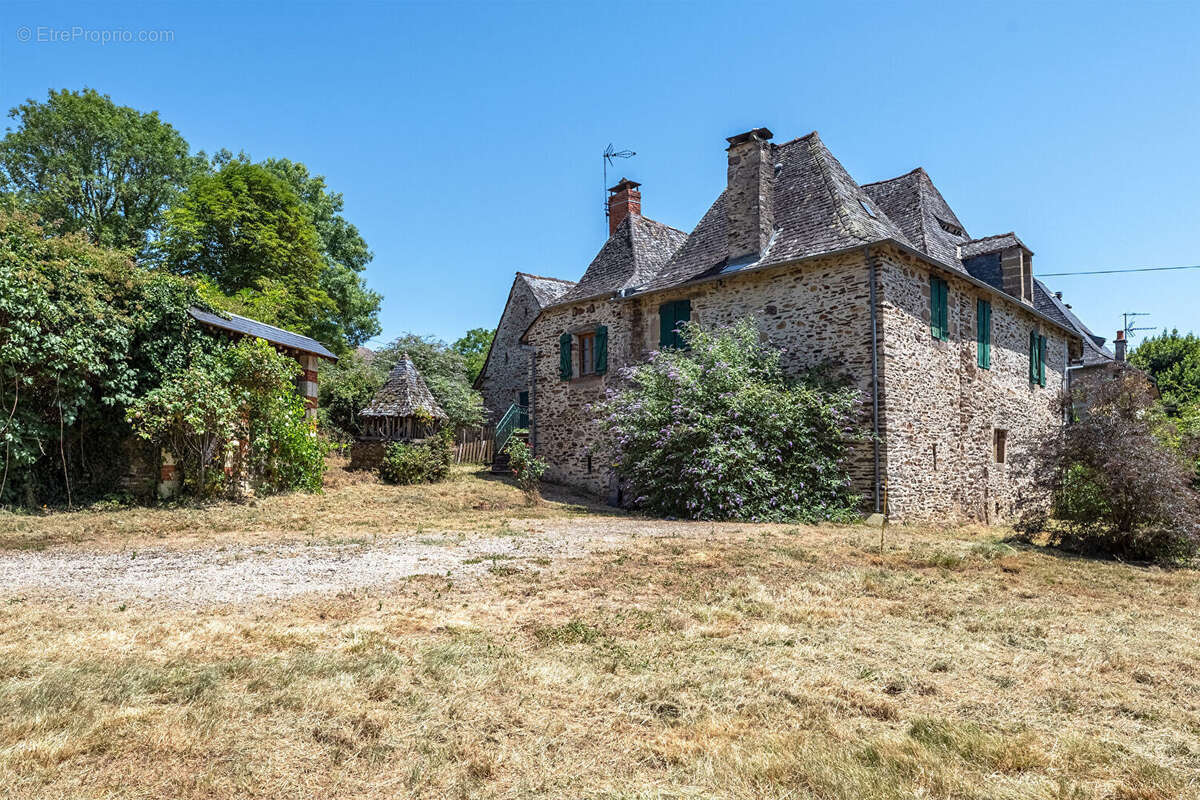 Exclusivité - propriété de caractère en pierre - xviie & xviiie siècles - potentiel exceptionnel - photo 3