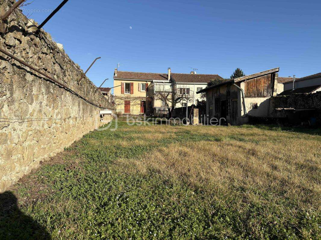 Maison à SERRIERES