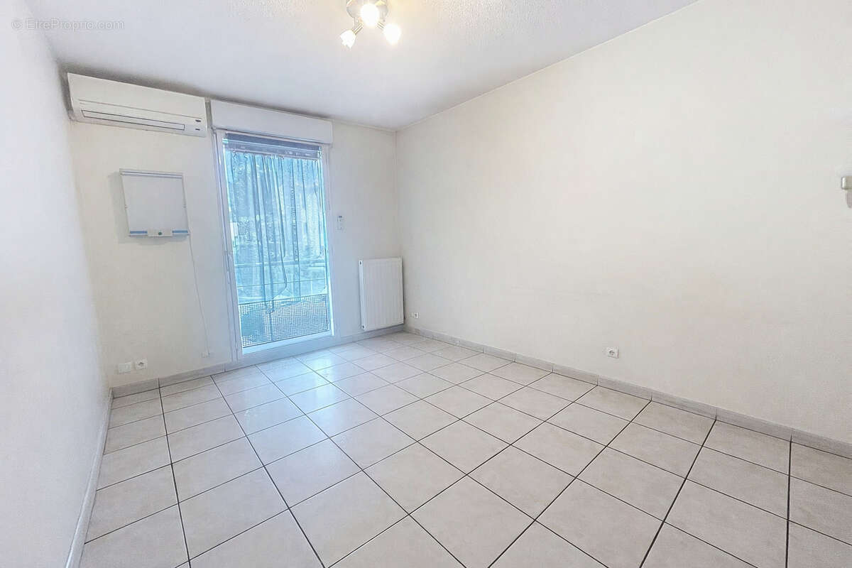 Appartement à OULLINS