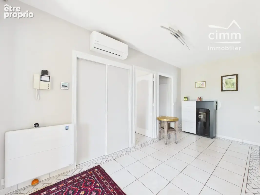 Maison 185 m² à Tullins  - photo 6