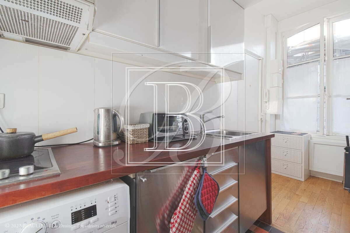 Appartement à PARIS-4E