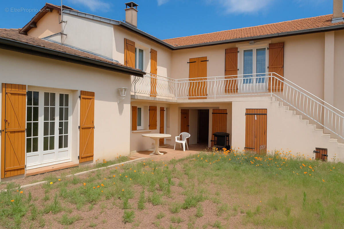 Maison à LE COTEAU