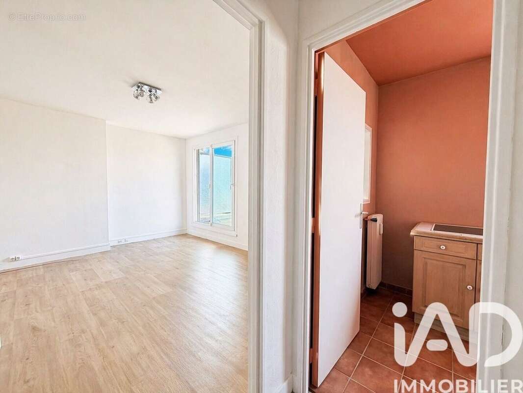 Photo 4 - Appartement à PARIS-19E