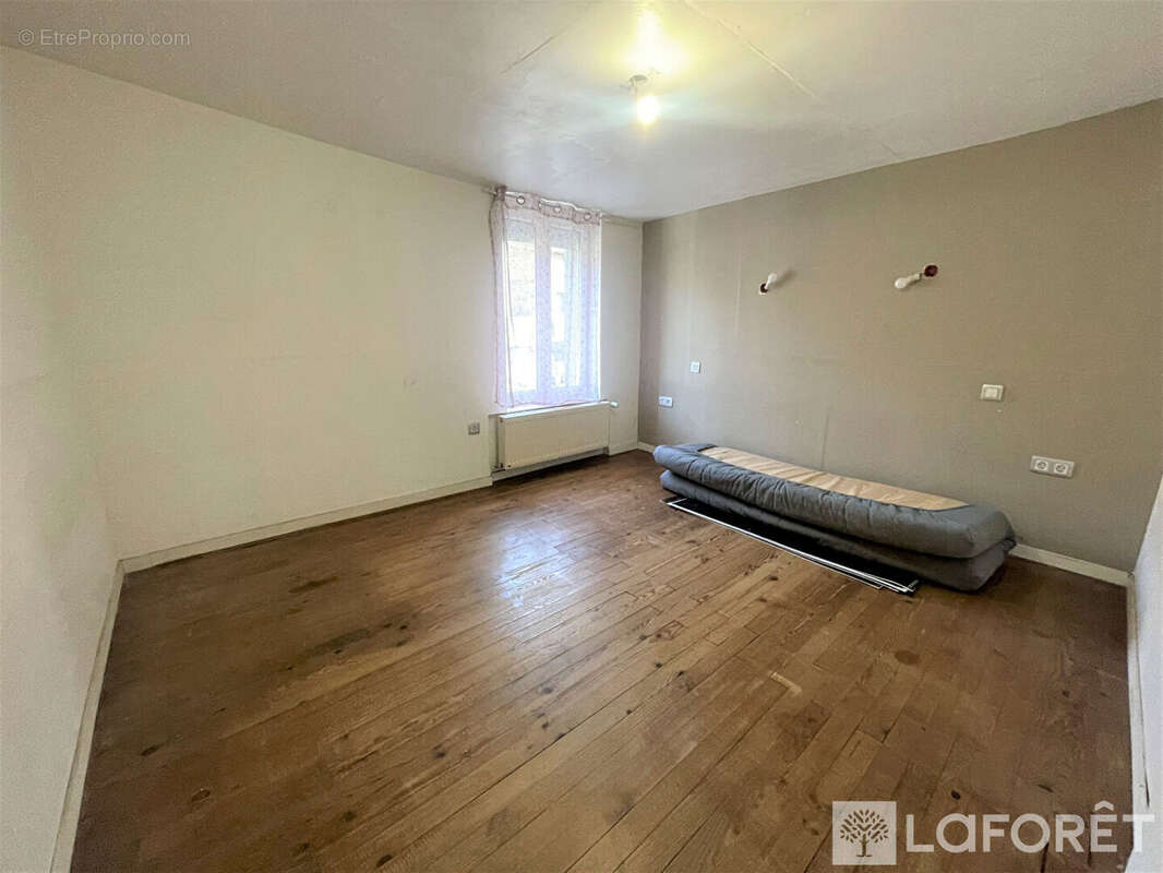 Maison à SAINTE-FLORINE