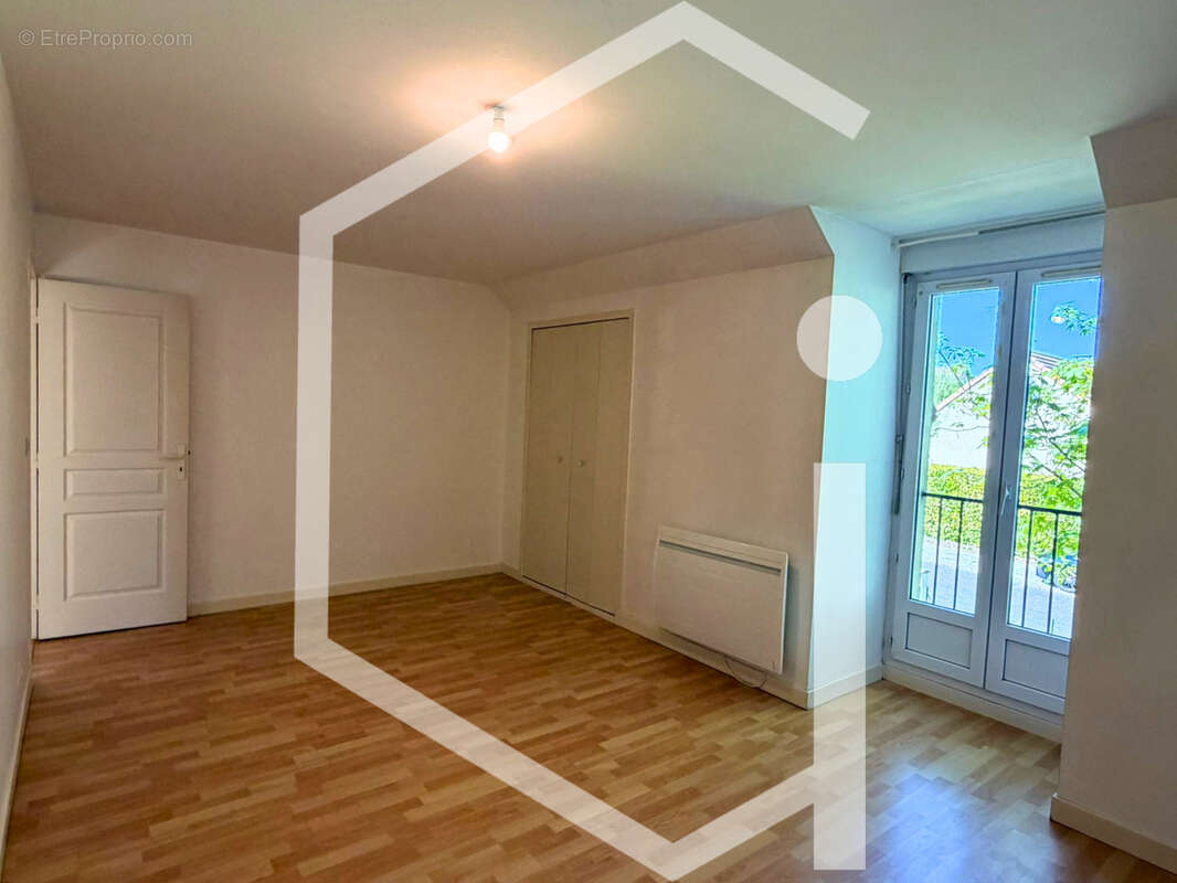 Maison à COSNE-COURS-SUR-LOIRE