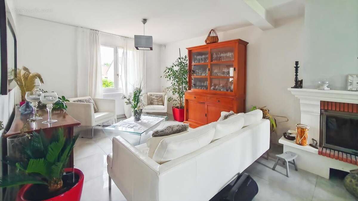Maison plain pied 5 chambres - photo 2
