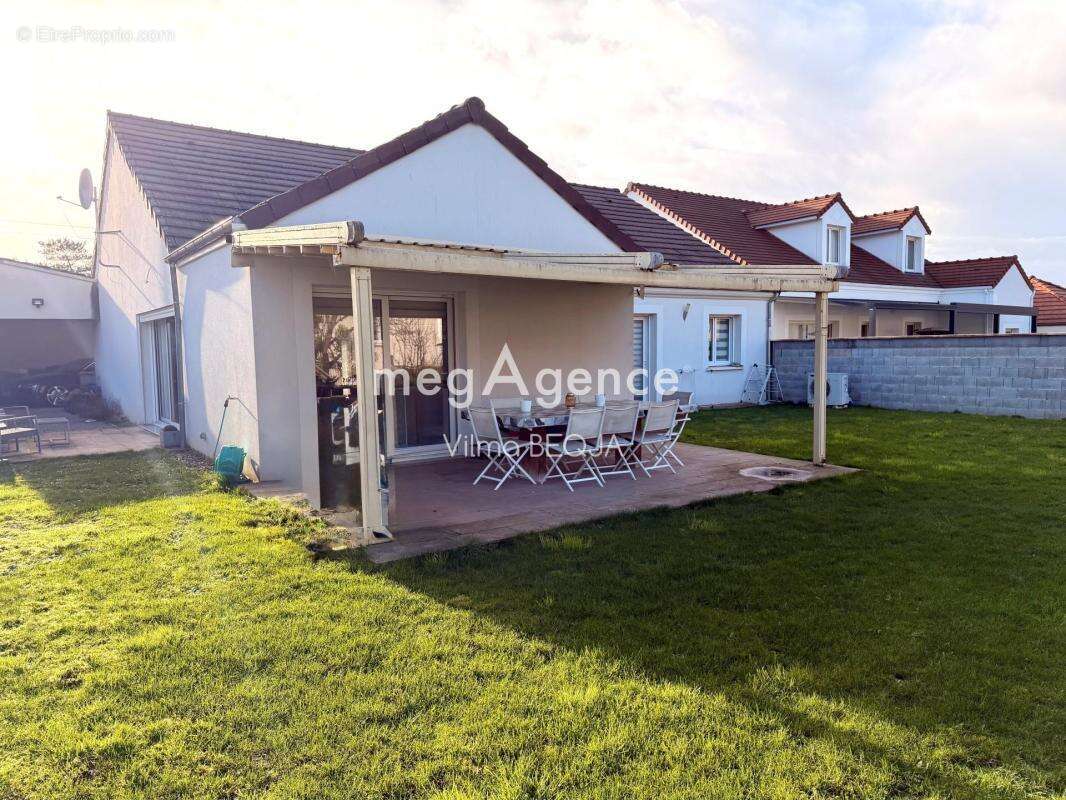 Maison à SAINT-CLEMENT