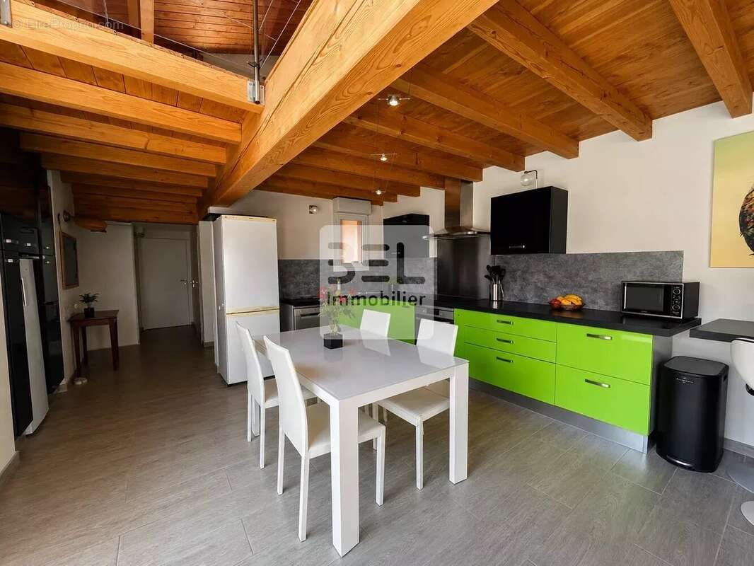 VEDENE maison contemporaine ossature bois avec terrasses et piscine - photo 5