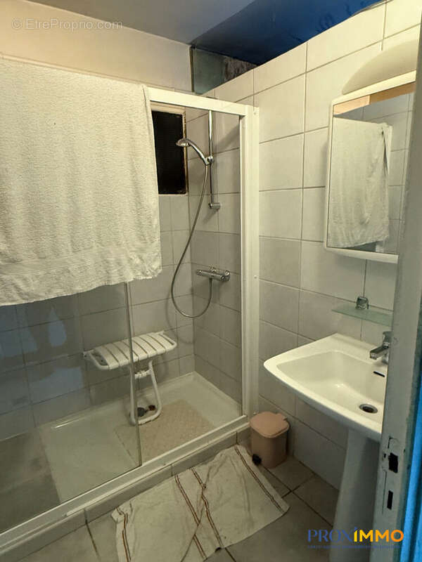 Maison 147 m² à Miribel-Les-Echelles  - photo 3
