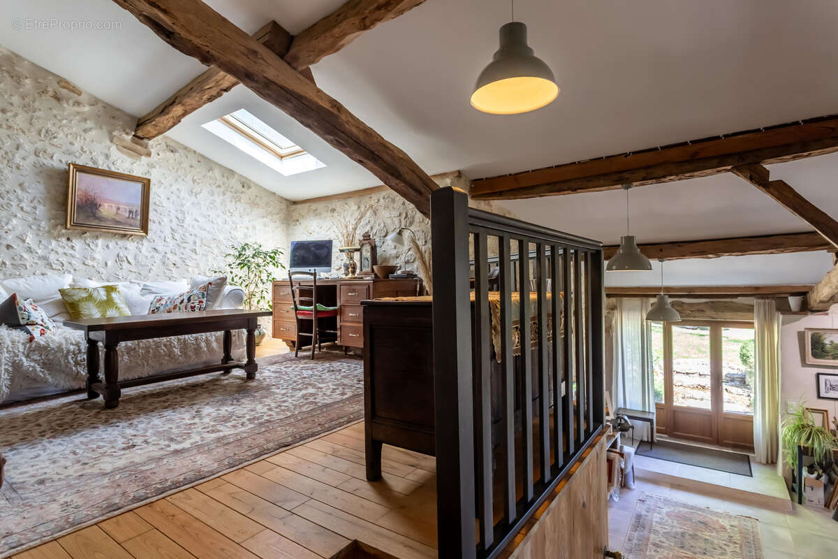 Maison à ROQUECOR