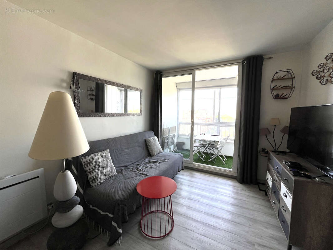 Appartement à MAUGUIO