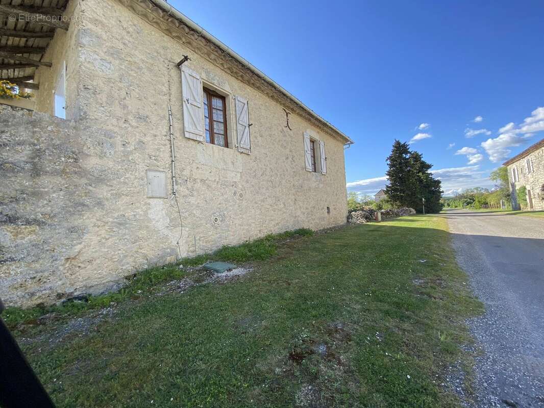 Maison à BAGAT-EN-QUERCY
