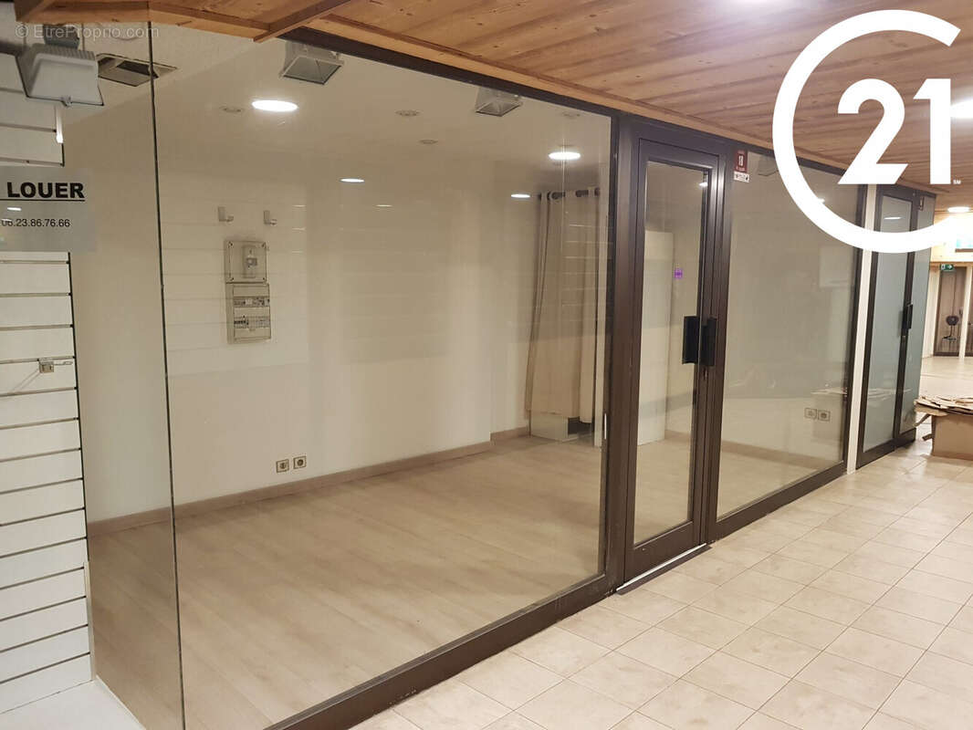 Commerce 14 m² à Megeve  - photo 2