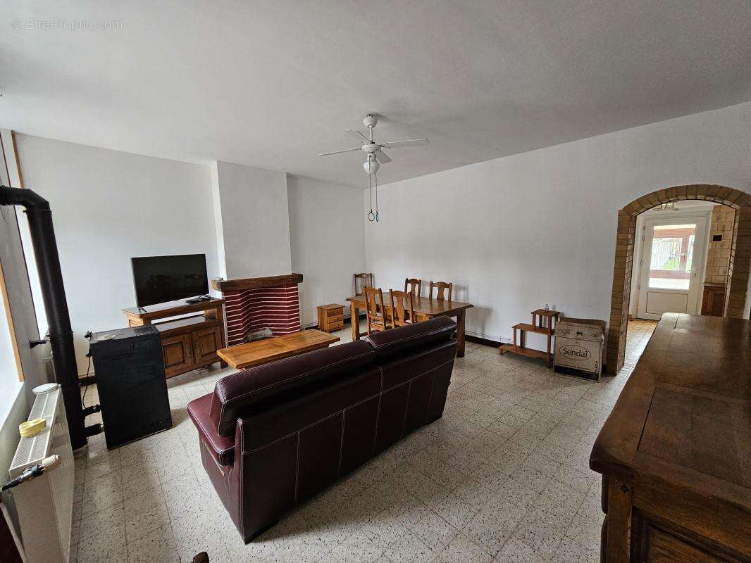 Maison à LESQUIELLES-SAINT-GERMAIN