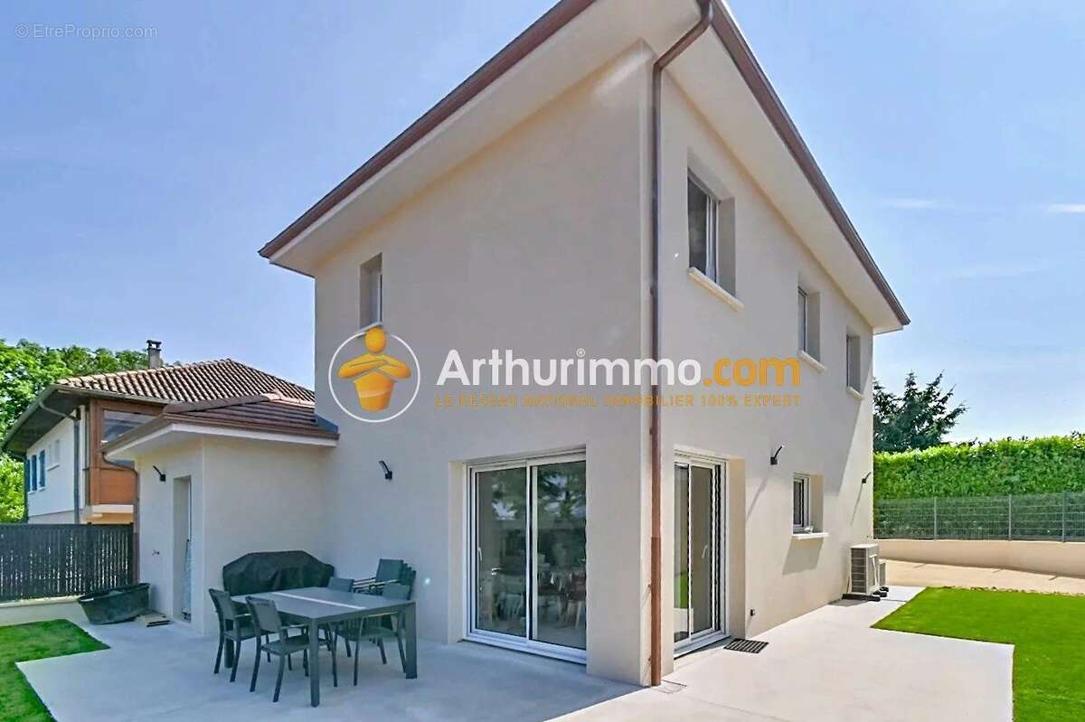 Maison à BOURGOIN-JALLIEU