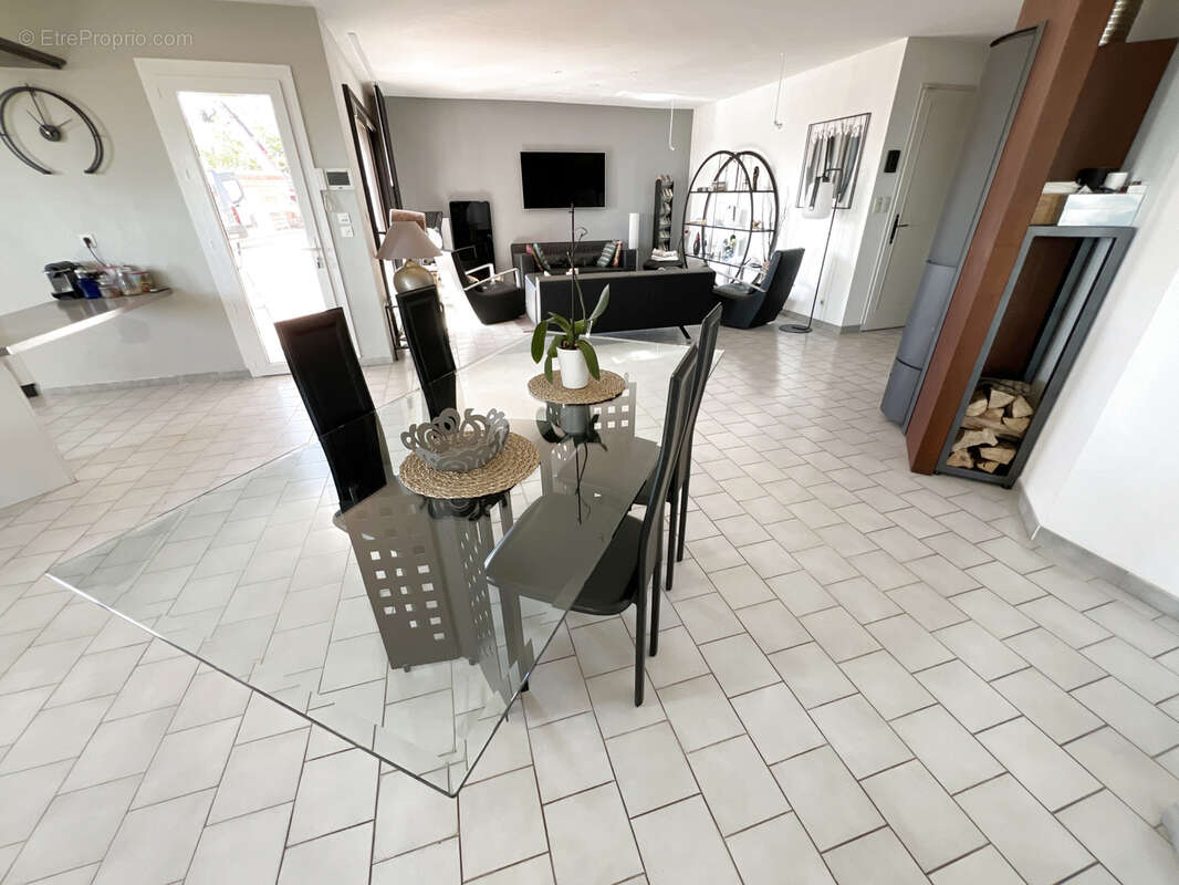 Maison à SAINT-PIERRE-DE-BOEUF