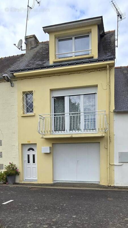 Maison à SAINT-HERVE