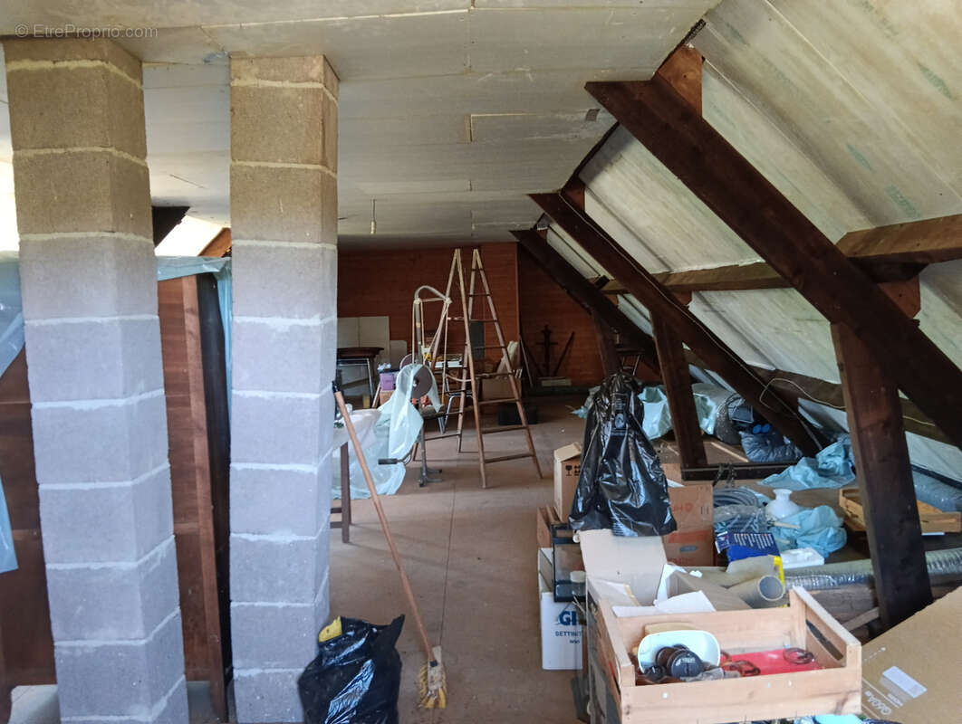 Maison sur sous sol de 99.6 m2 avec annexes - photo 22