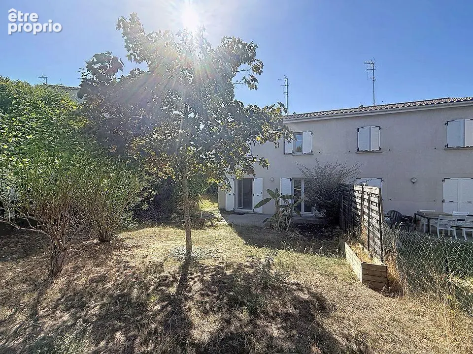 Maison à AMBARES-ET-LAGRAVE
