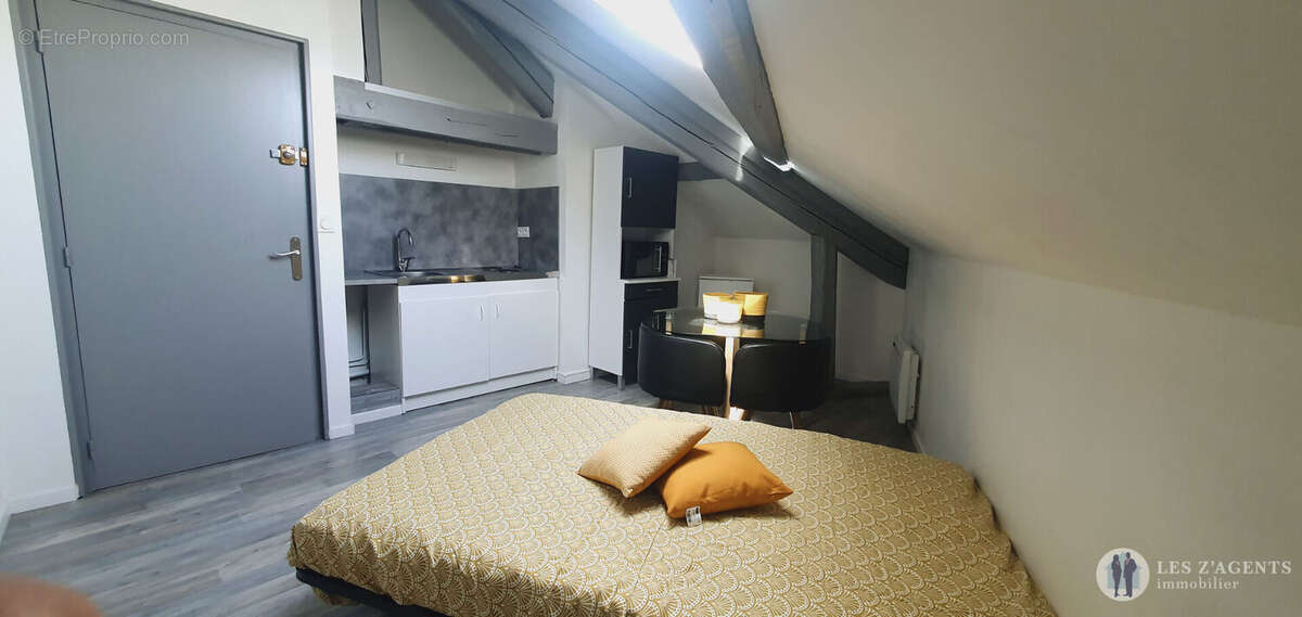 Appartement à SAINT-MARTIN-D'HERES