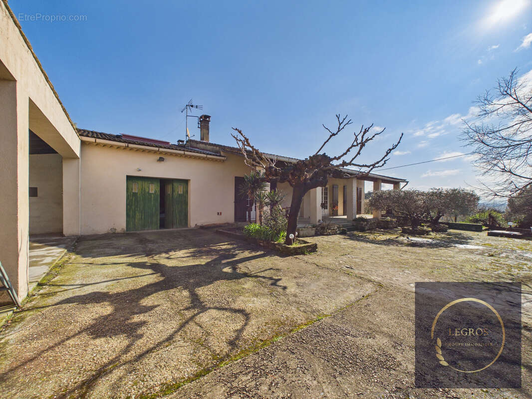 Maison à CAUMONT-SUR-DURANCE