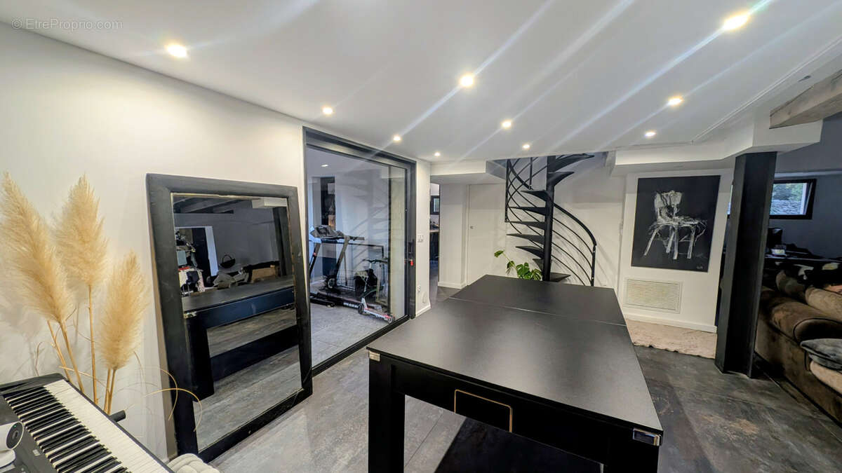 Maison à LAROQUE-DES-ALBERES