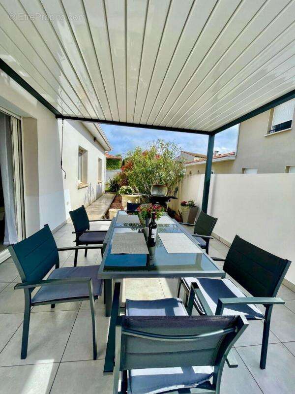 Maison à SAINT-JEAN-DE-VEDAS