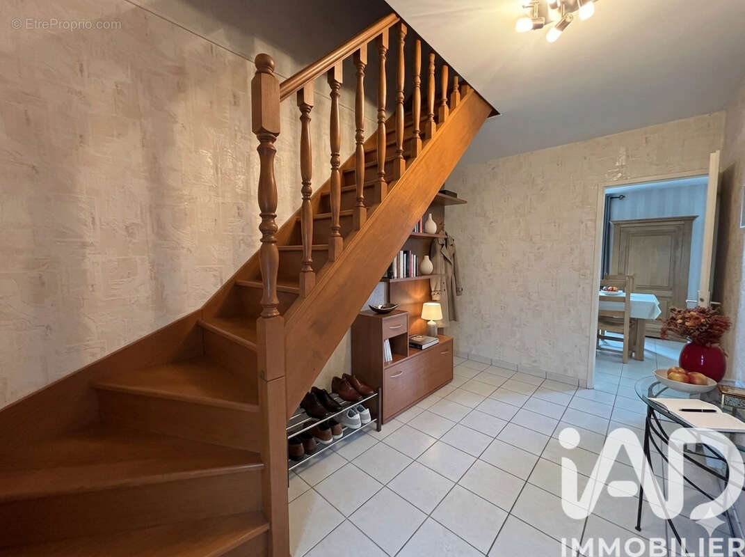 Maison 124 m² à Villeperdue  - photo 9