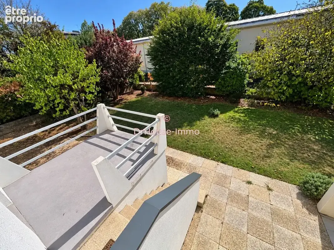 Maison 6 pièces 149 m² à vendre à Chatellerault (86100) - photo 2