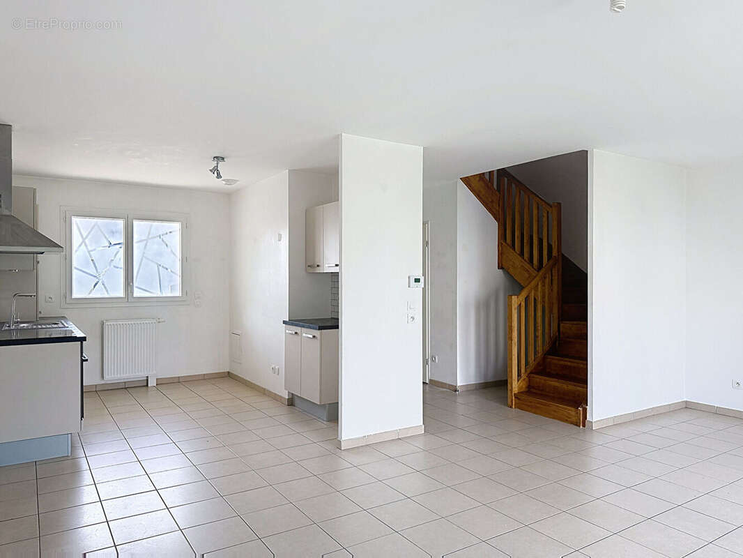 Maison à VILLENAVE-D&#039;ORNON