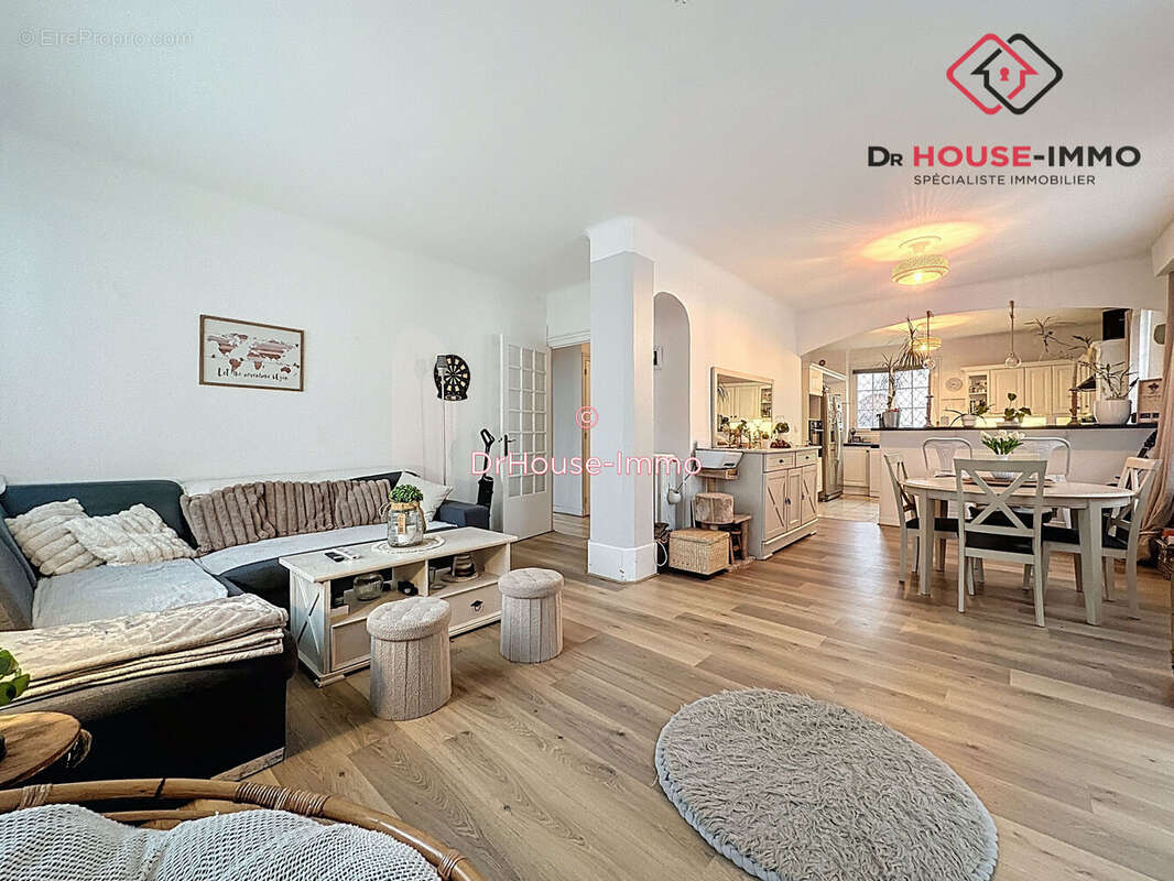 Maison à COULOUNIEIX-CHAMIERS