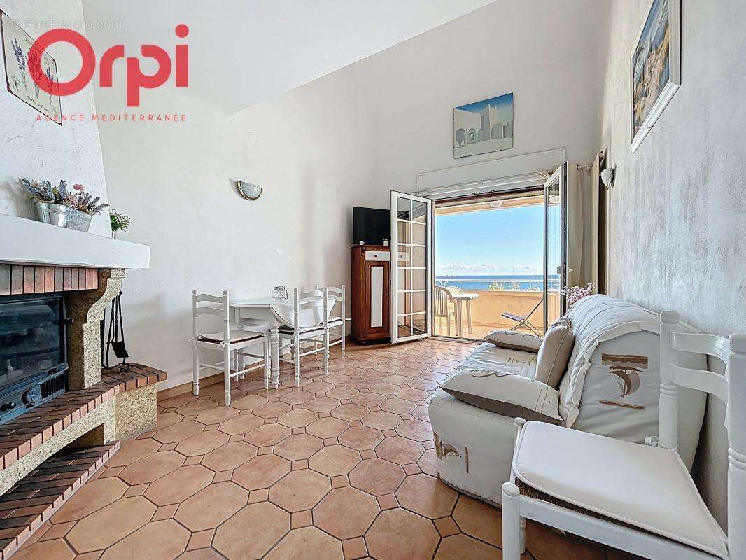 Appartement à FREJUS