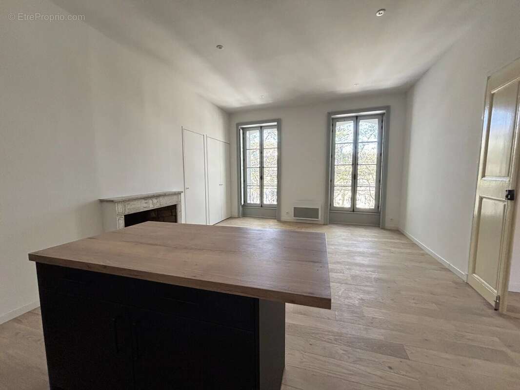 Appartement de caractère de 123 m² au cœur d'Uzès - photo 3
