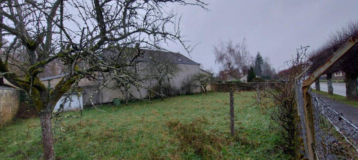 Terrain 350 m² à Senonches  - photo 1