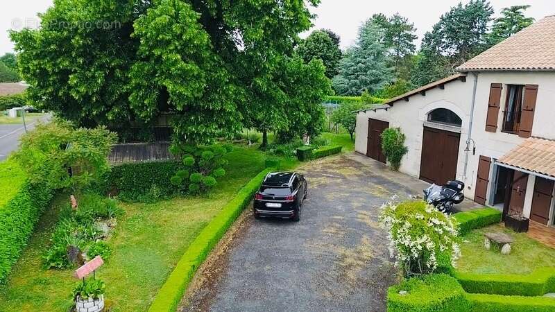 Maison à BUXEROLLES