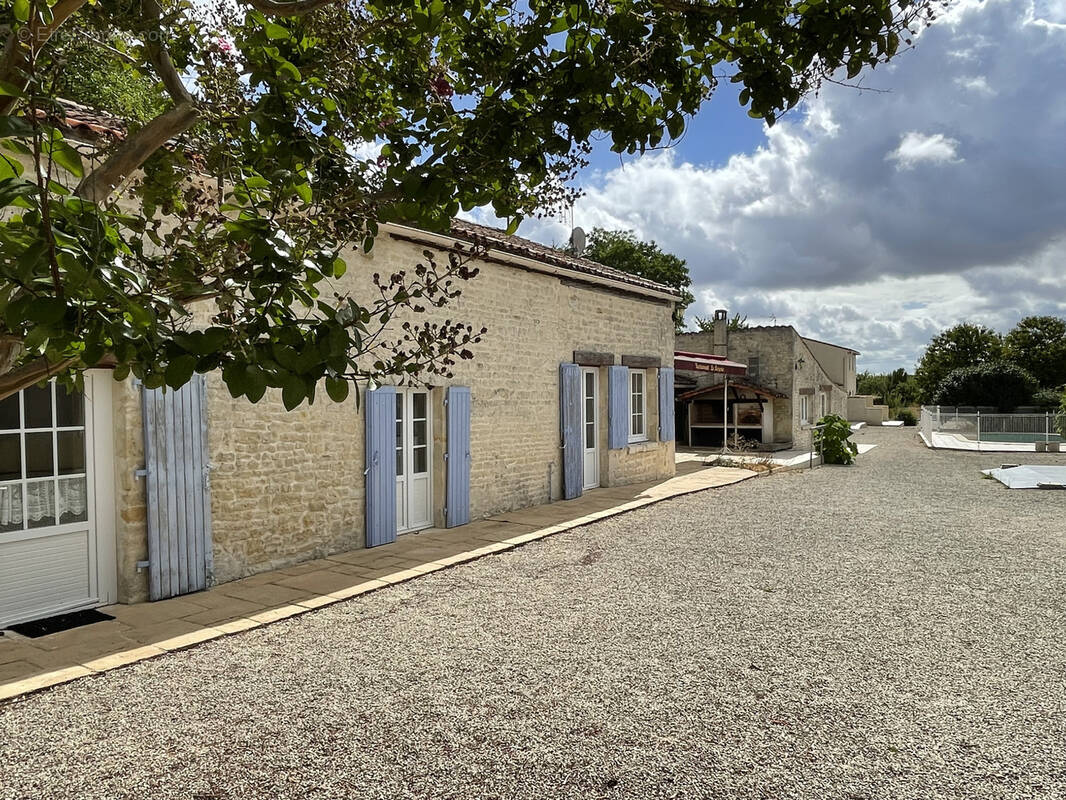 Maison à ROMAZIERES