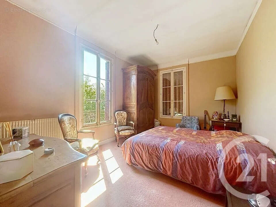 Maison 238 m² à Livry-Sur-Seine  - photo 23