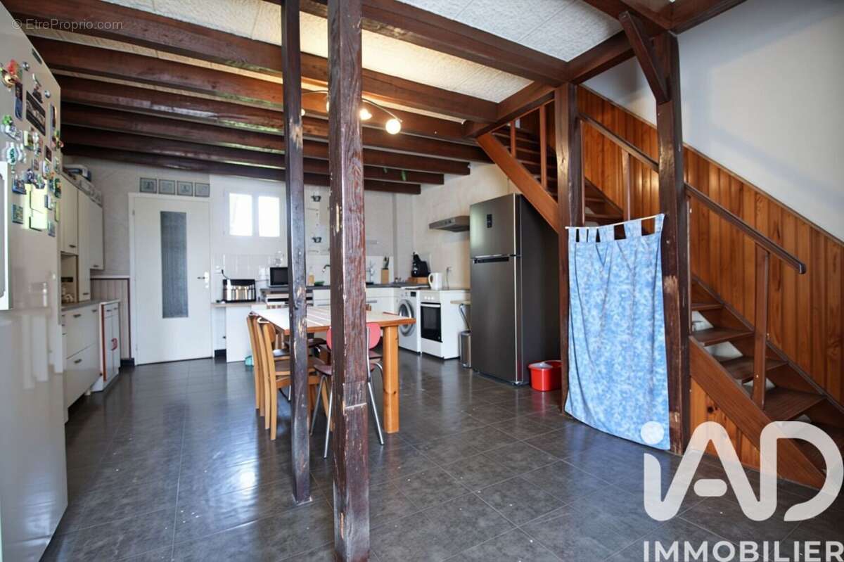 Maison 115 m² à Val-Des-Marais  - photo 4