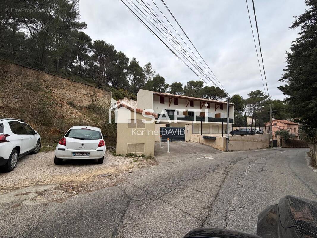 Photo 1 - Appartement à SEPTEMES-LES-VALLONS