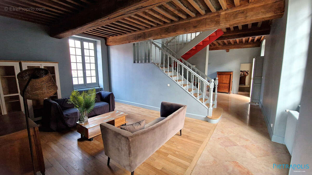 Maison à MERCUREY