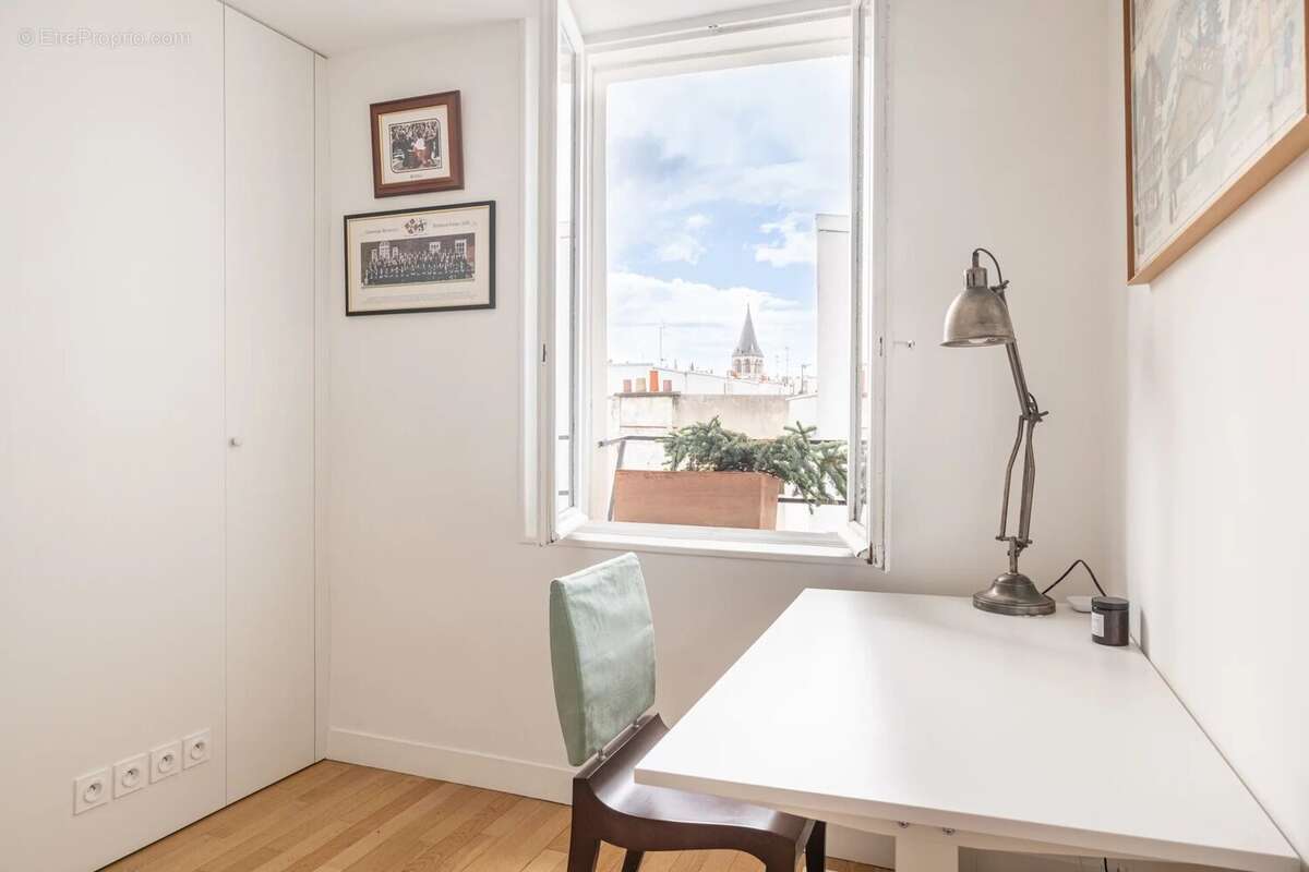 Appartement à PARIS-6E