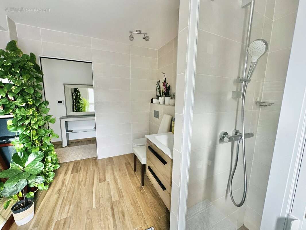 Appartement à LE BOURGET-DU-LAC